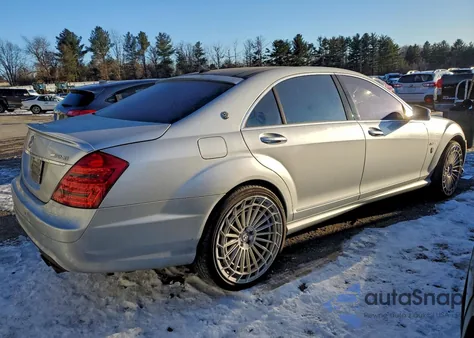 2008 Mercedes-Benz S 63 Amg z USA, uszkodzony, nr VIN WDDNG77X78A154990